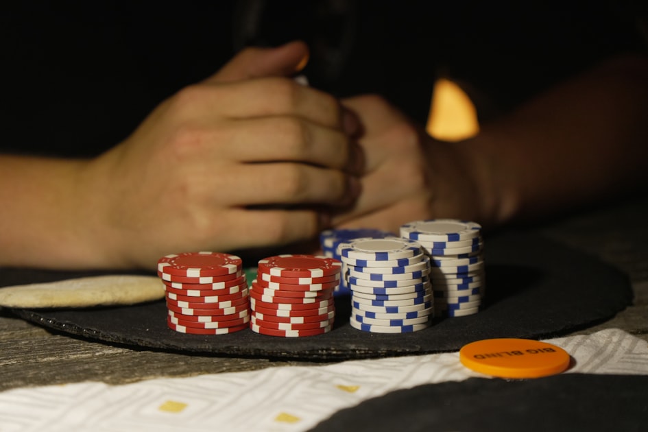 棋牌游戏胜率与回报率关联分析